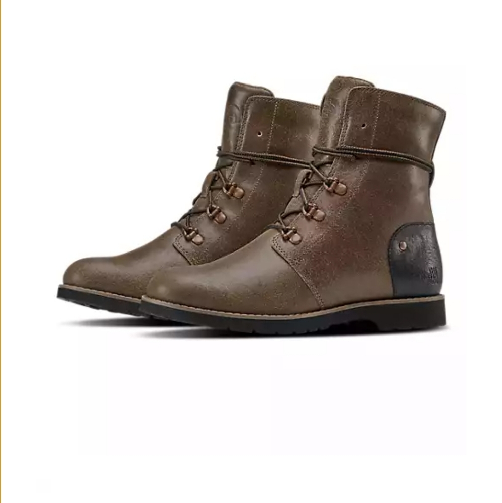 Sold***The North Face leather ballard boot